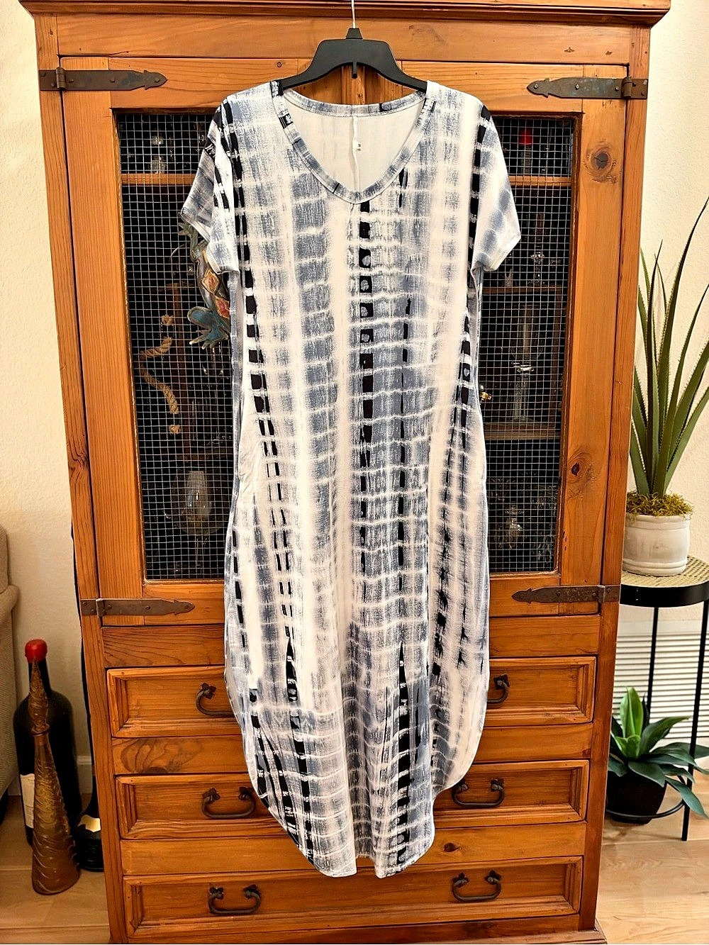 Tie-Dye Maxi Dress in White & Blue Like New
